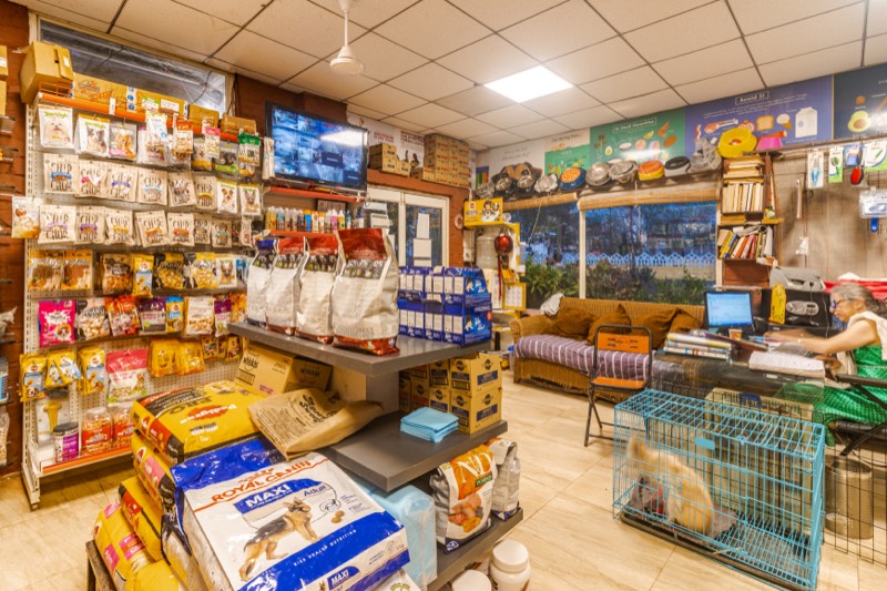 Pet Shop - Professional service photo 3